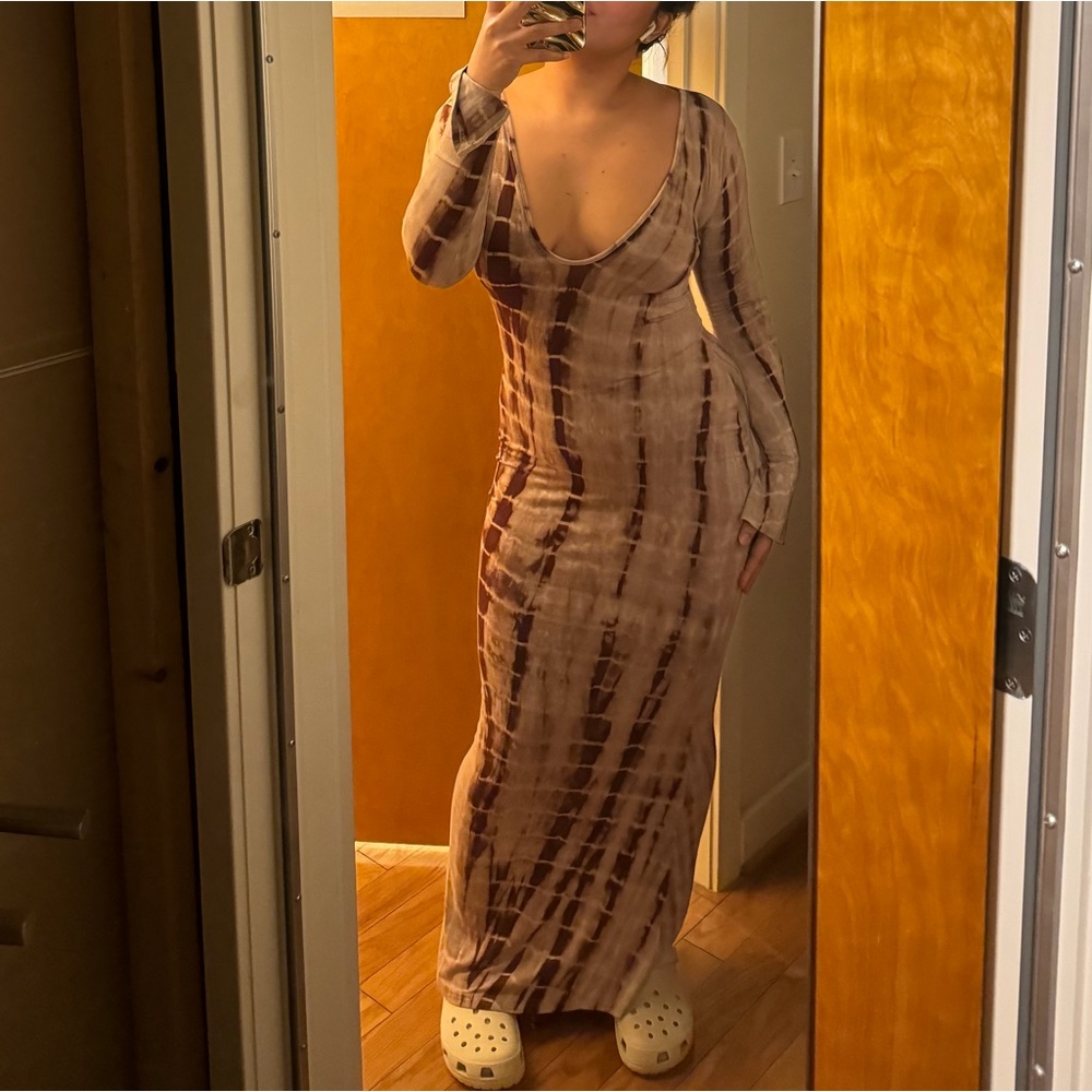 SOLD 
Elegant Brown Tie-Dye Maxi Dress